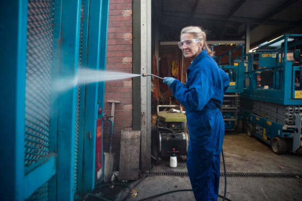 Best Commercial Building Pressure Washing  in Leavenworth, KS