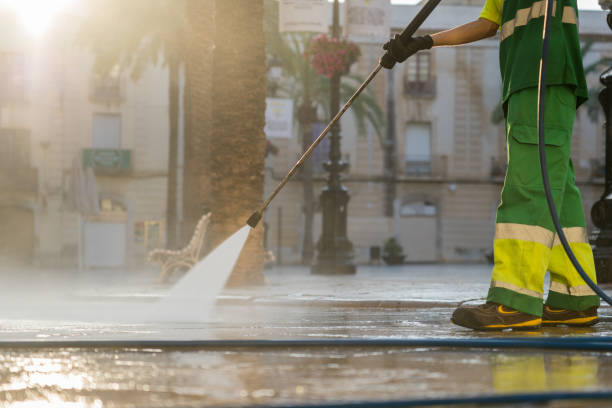 Best Affordable Pressure Washing  in Leavenworth, KS